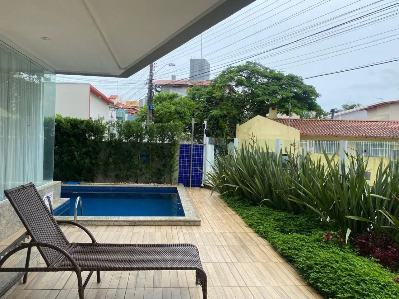 COBERTURA EM CACHOEIRA DO BOM JESUS 1 MIN DA PRAIA