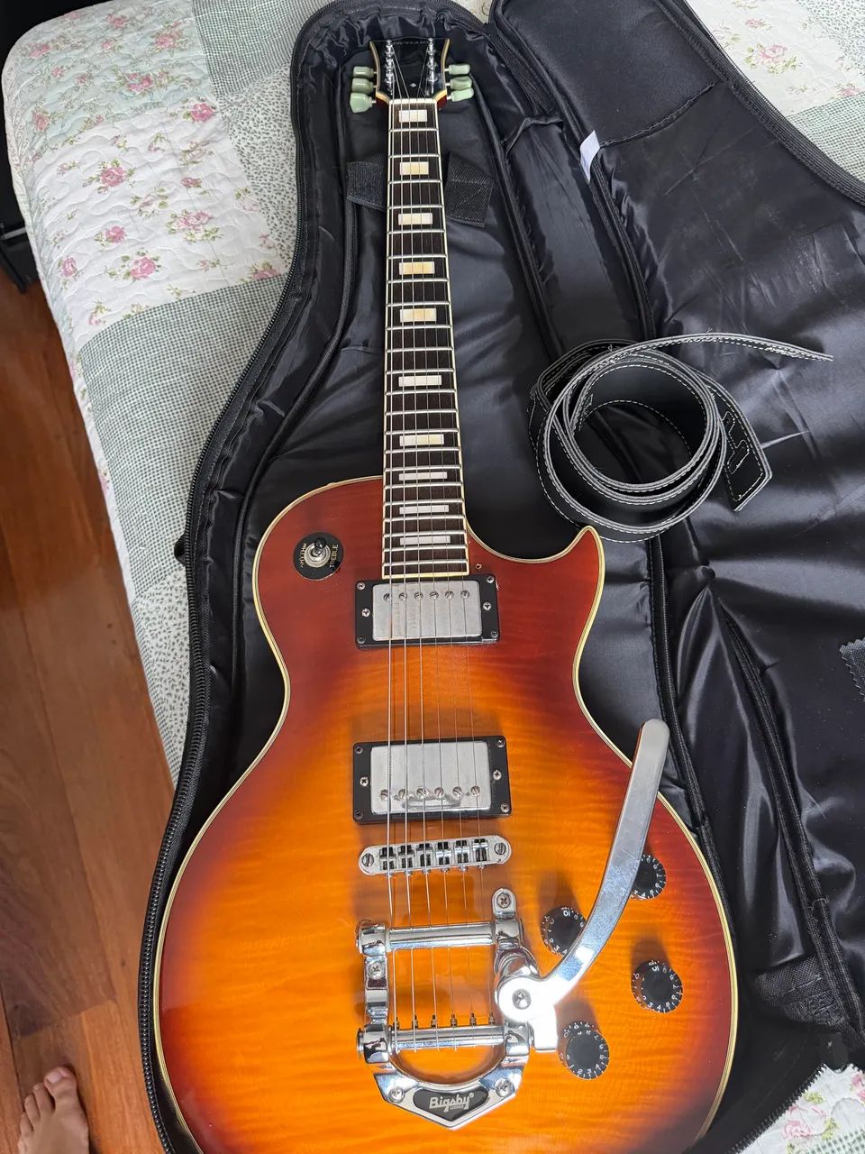 Michael Les Paul GM755N (com ponte Bigsby) - Foto 6