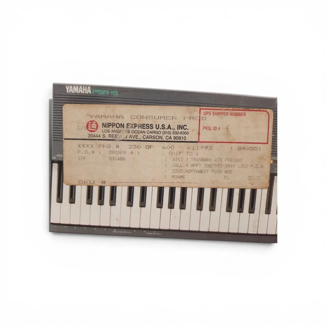 TECLADO YAMAHA PSR19 RARIDADE e FUNCIONANDO-RETIRAR COM VENDEDOR  - Foto 3