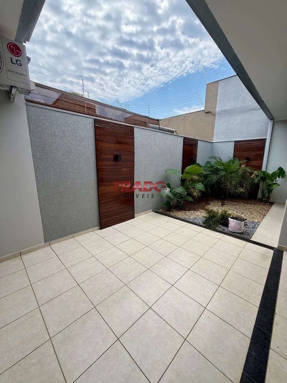 CASA PROXIMA AO CONDOR DA AV. KAKOGAWA