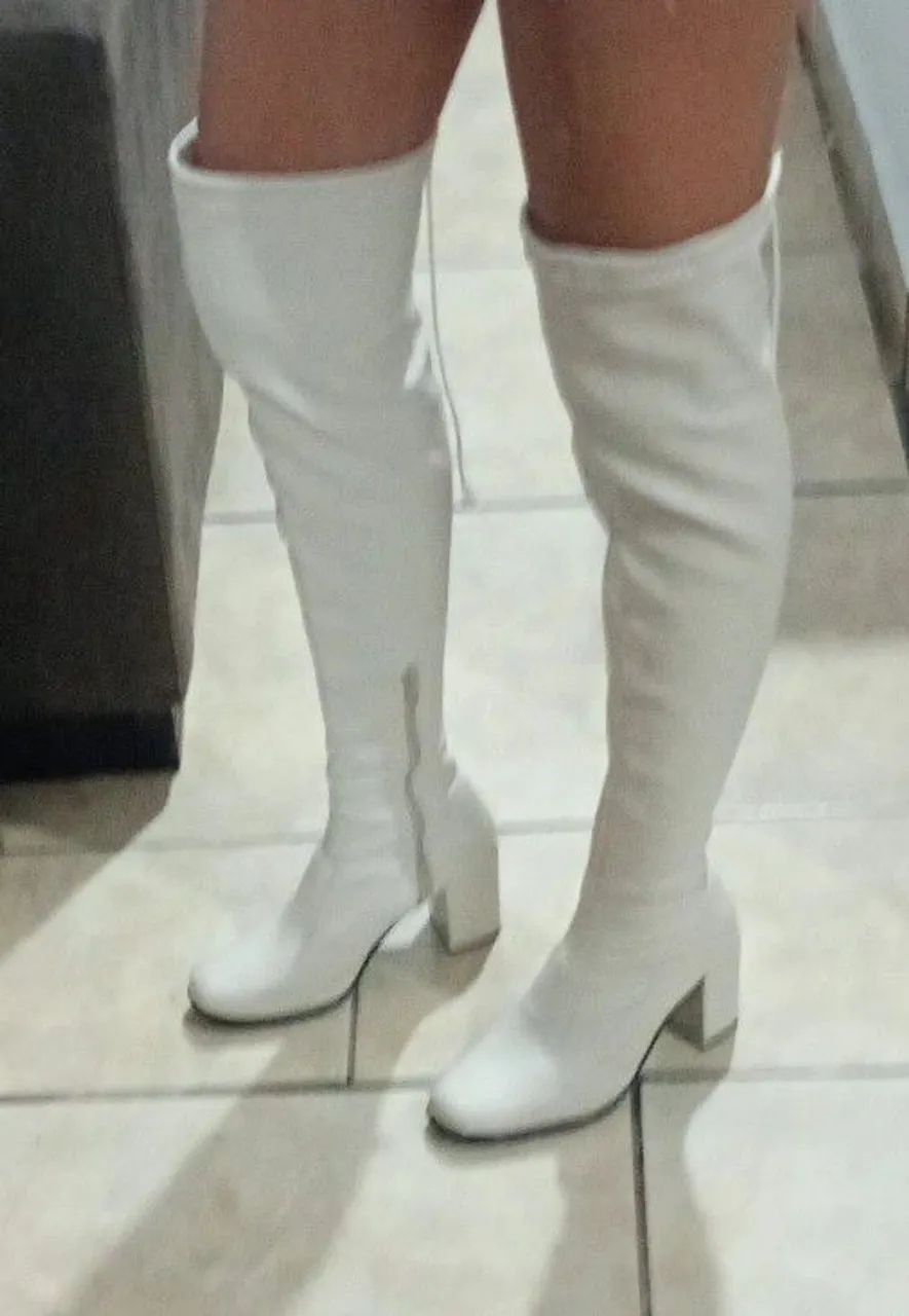 Bota feminina branca  - Foto 5
