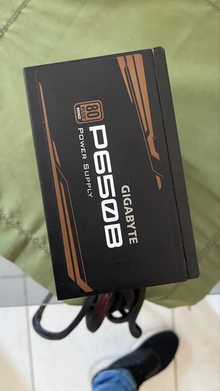 Fonte de alimentação GIGABYTE - Foto 3