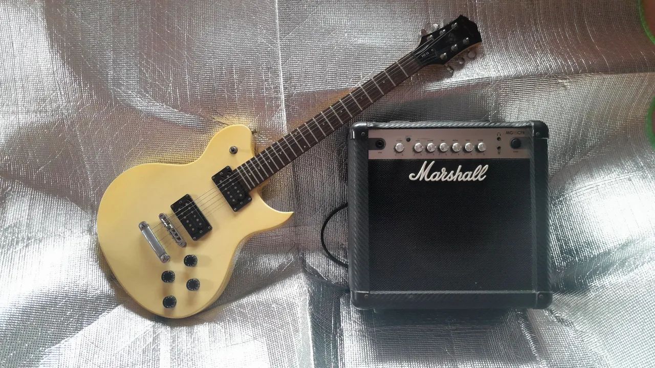 Guitarra e Caixa amplificada