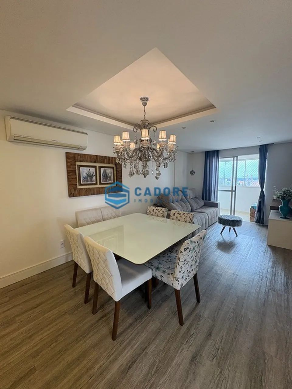 APARTAMENTO COM DOIS DORMITÓRIOS NO RIO BRANCO
