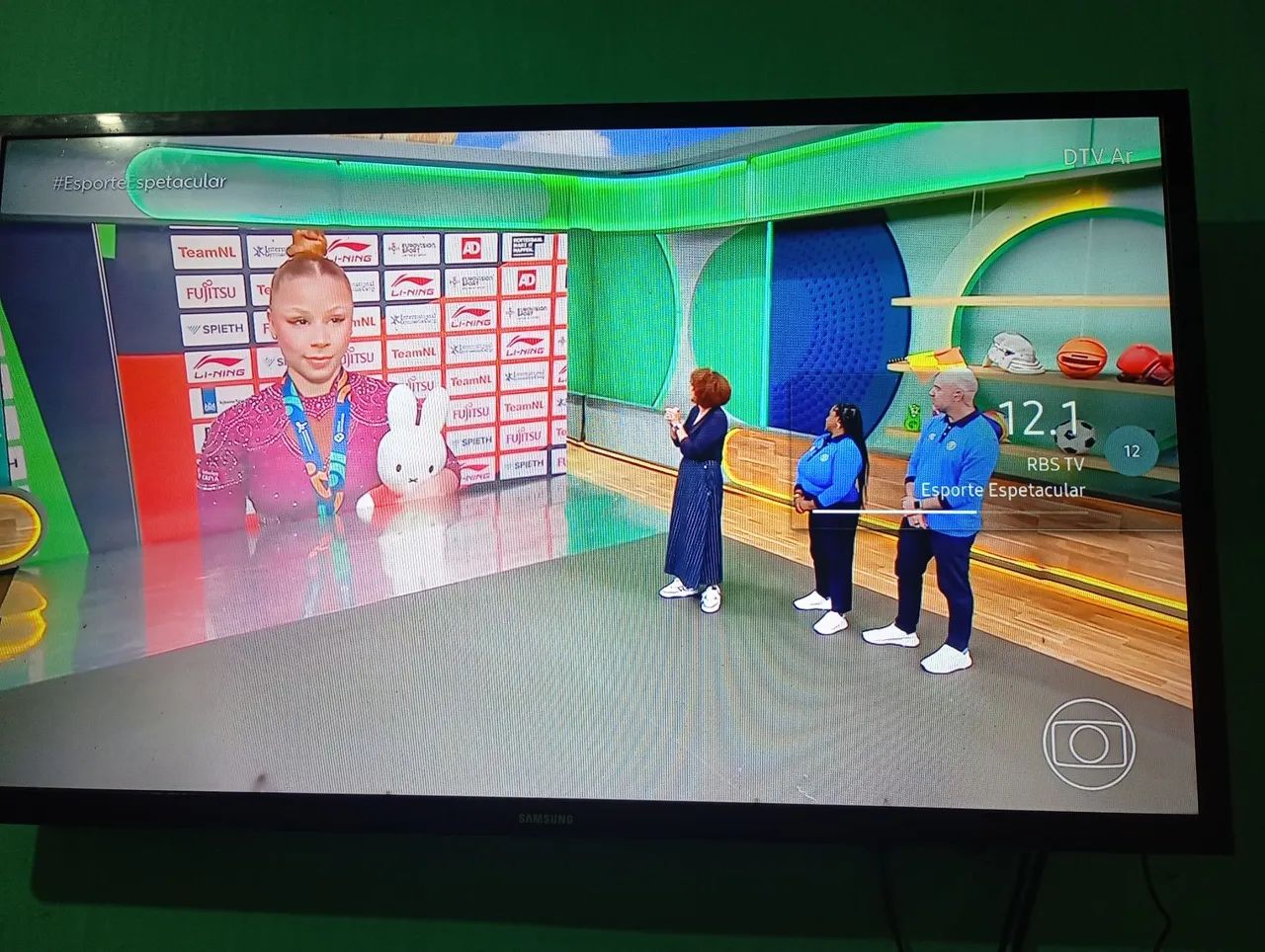 Vendo tv smart Samsung 32 polegadas  - Foto 3