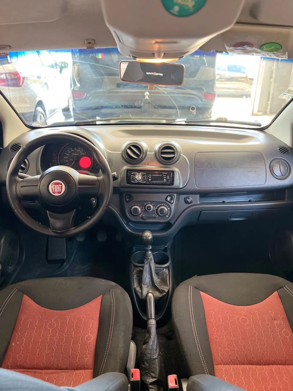 Fiat Uno Sporting 1.4 EVO Fire Flex 8V 4P 2014 - Foto 3