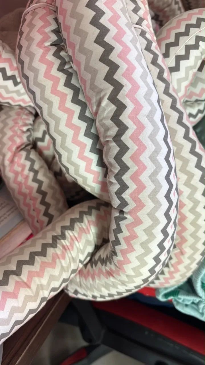 Vendo cama com colchão e transa protetora - Foto 2