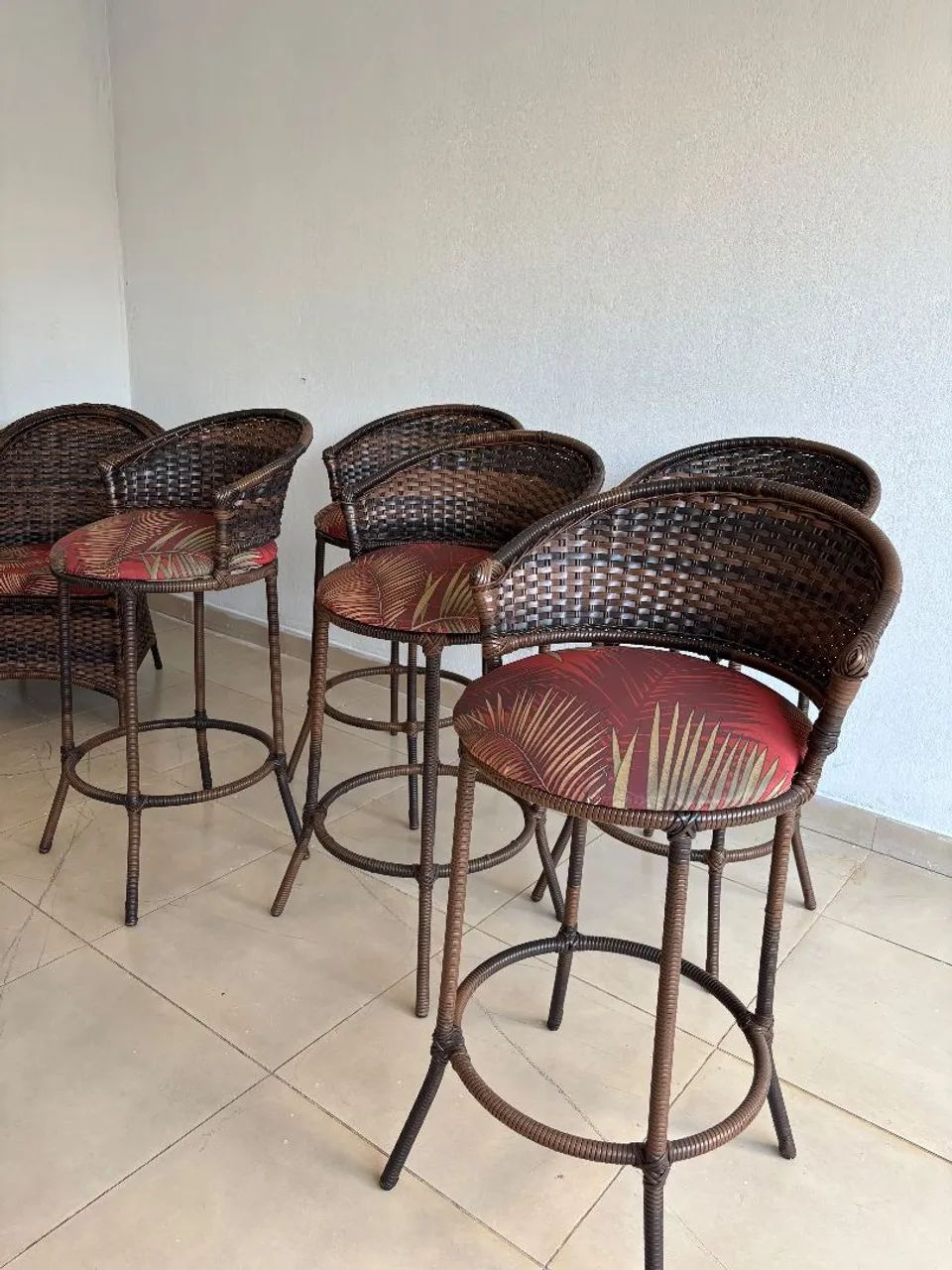 Conjunto Sofa, banquetas + Poltronas Fibra - Foto 4