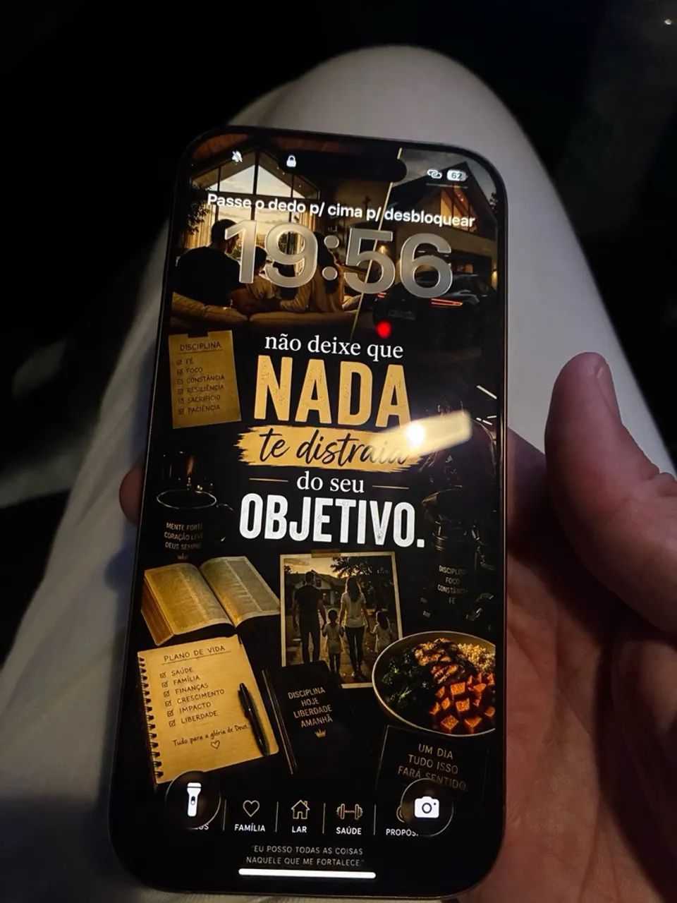iPhone 16 Pro 256GB Desert Titanium - R$ 3.990 só amanhã  - Foto 3