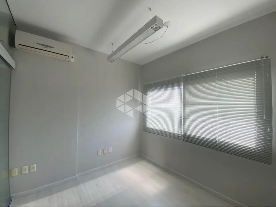 Sala Comercial no Madison Center | Em Frente ao Fórum da UFSC | 30,21 m² - Foto 2