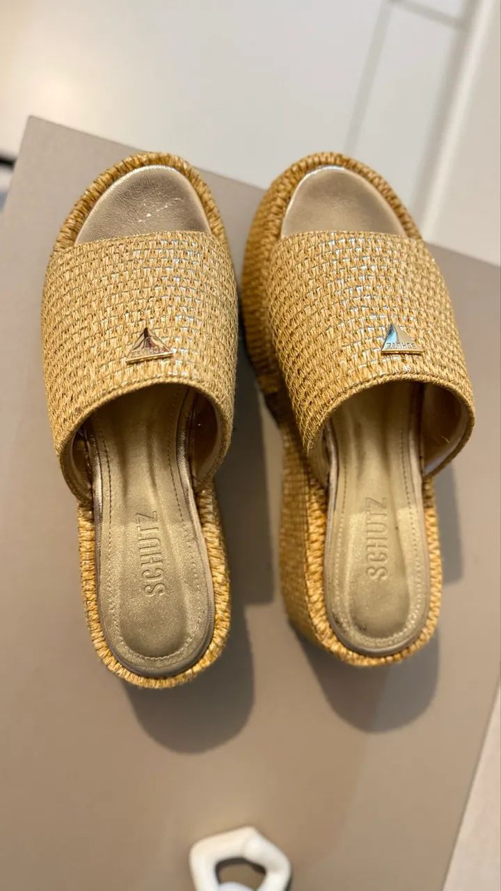 SCHUTZ - Foto 3