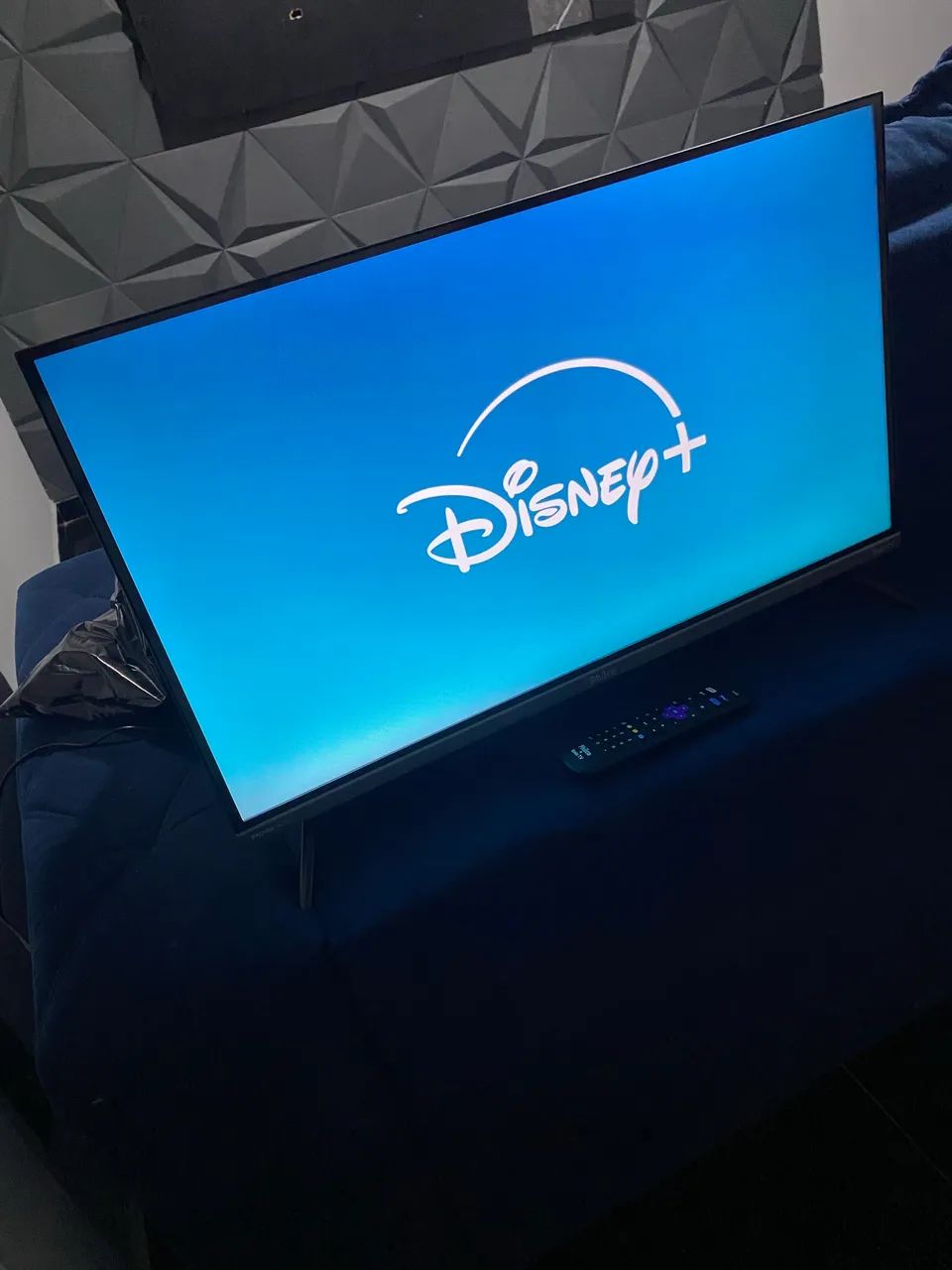 Tv smart 32 polegadas Roku dolby Áudio - Foto 2