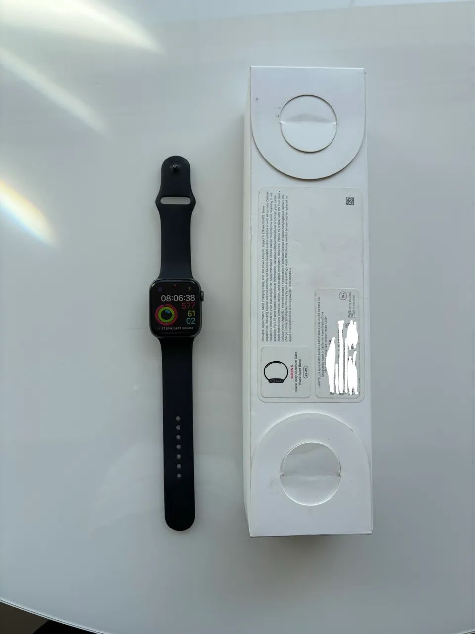 Apple Watch Series 5 (GPS + Cellular)