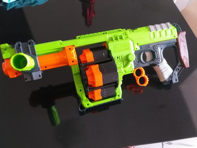 Nerf Zombie Doominator