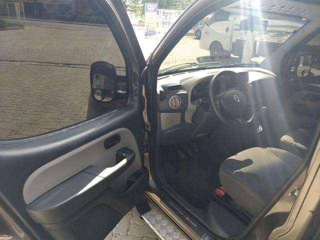 Fiat Doblo adventure 1.8 xingu locker 6 lugares ano 2013 - Foto 10