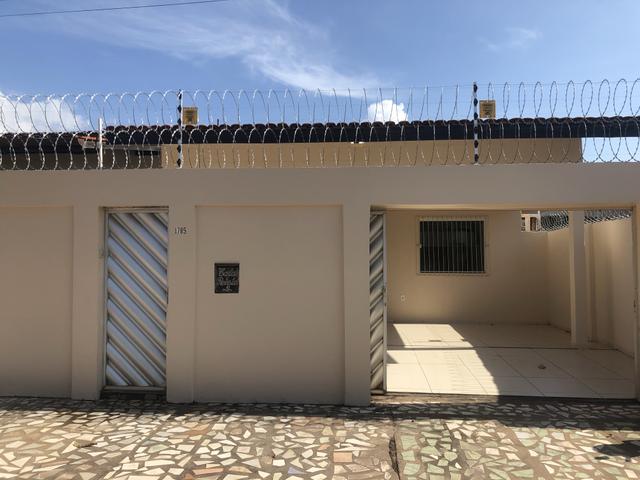 Alugo casa no bairro Santa Rita