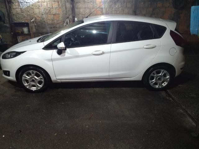 New Fiesta Hatch SEL - 39.000 Km em Macaé - R$ 40.000,00 - Aceito moto na negociação