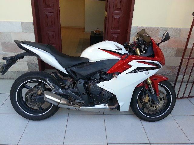 Moto CBR 600F - Foto 3