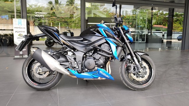 SUZUKI GSX-S750A NOVÍSSIMA