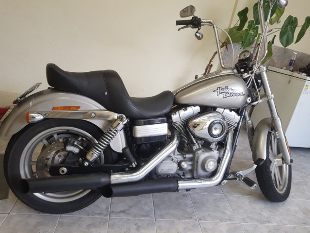 HARLEY DAVIDSON DYNA