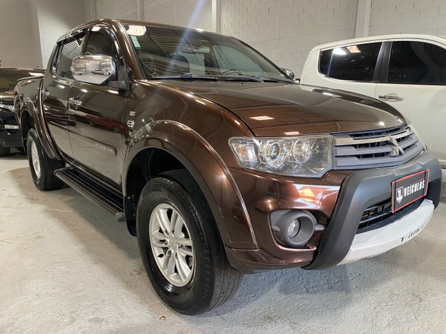 L200 TRITON HPE 3.2 AUTOMÁTICO DIESIL 4X4 2015