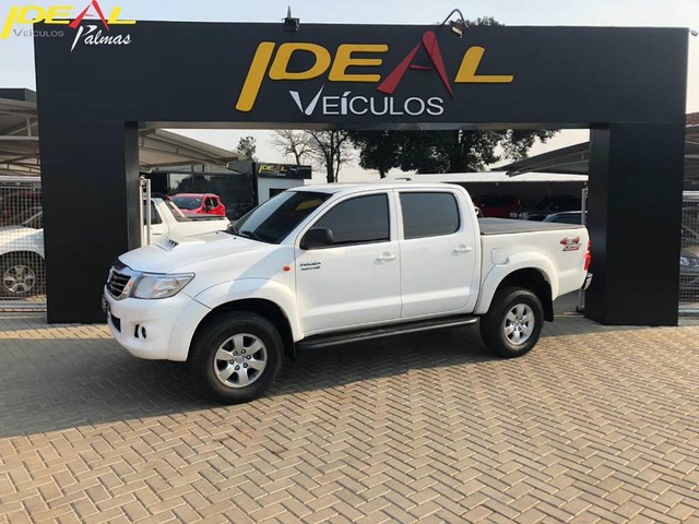 TOYOTA HILUX CD4X4 SR