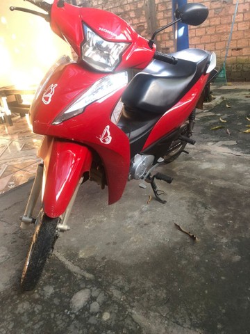 VENDE SE UMA BIZ 110 .ANO 2018 NÚMERO PRA CONTATO *