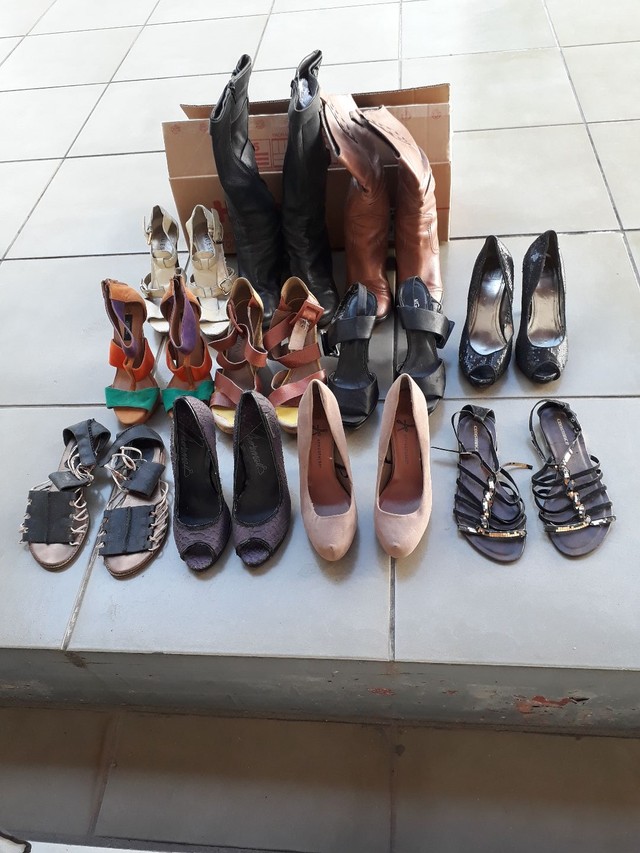 Lote de calçados. - Roupas e calçados - Barreiro, Belo Horizonte 1008637177  | OLX