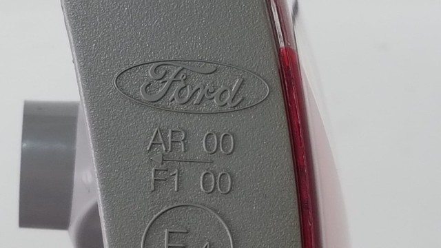 Lanterna Esquerda Tampa Ford Focus Sedan 2013 2014 2015 - Foto 5
