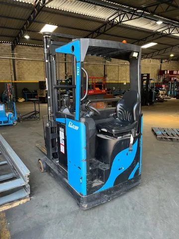 Empilhadeira Retrátil Elétrica  - Foto 2