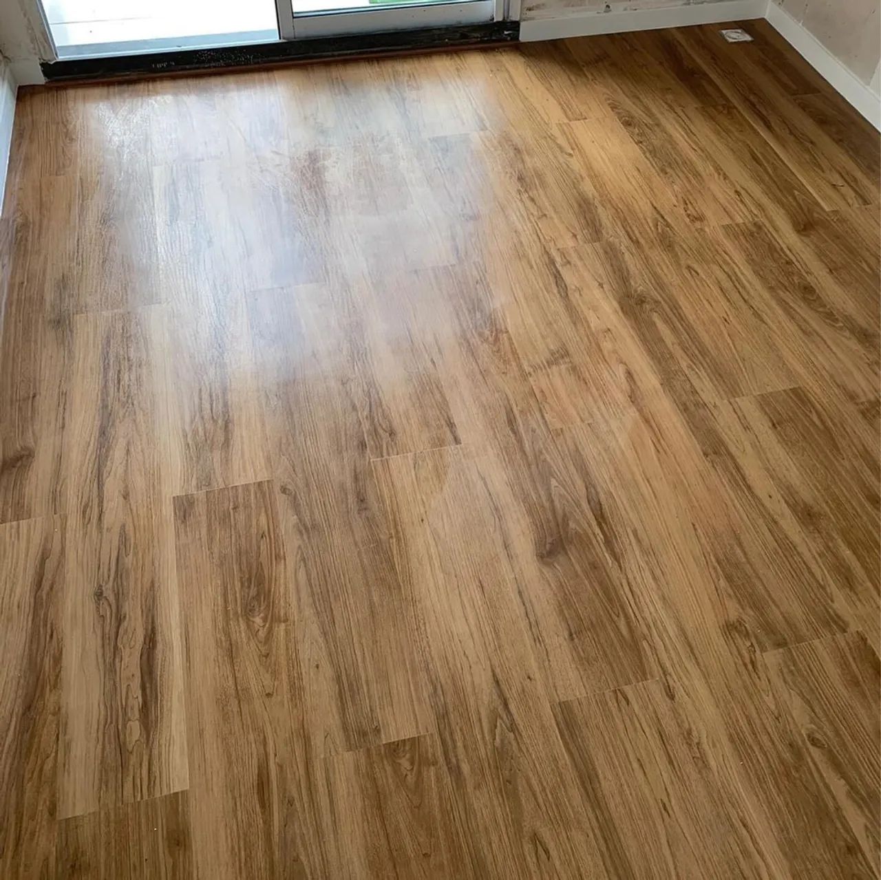 Pisos Laminados e Vinílicos - REQUINTE - Foto 4