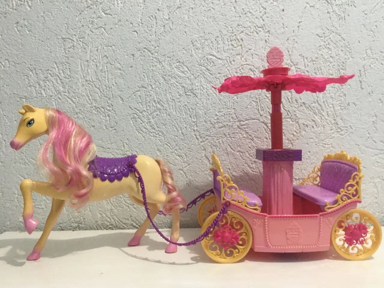 Carruagem Barbie - Escola de Princesas 