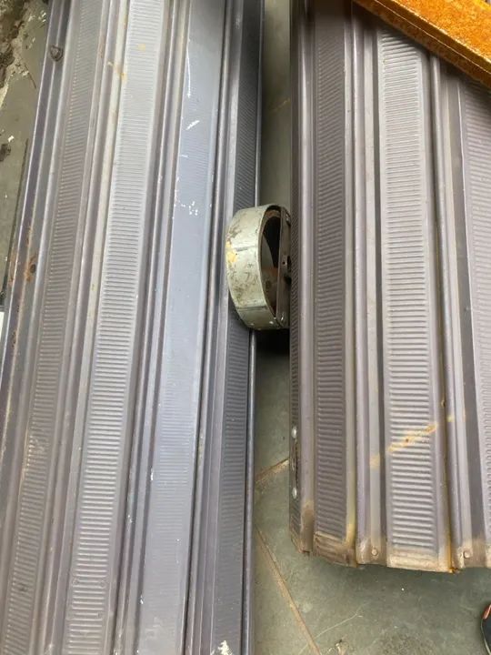 Portas de enrolar em aço usadas