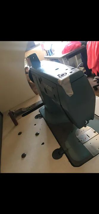 Máquina costura singer relíquia museu sem funcionamento  - Foto 4
