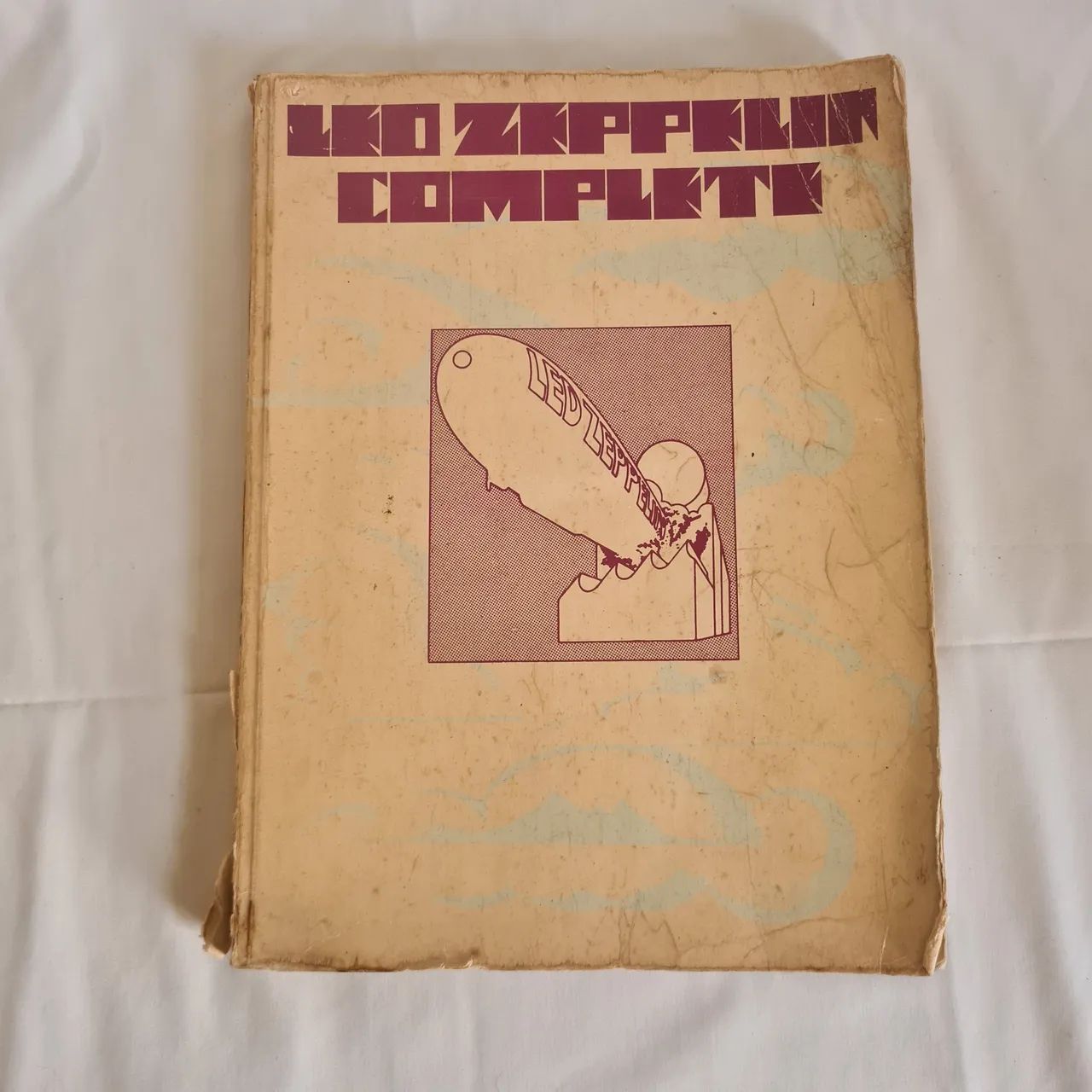 Livro Led zeppelin Complete de 1973