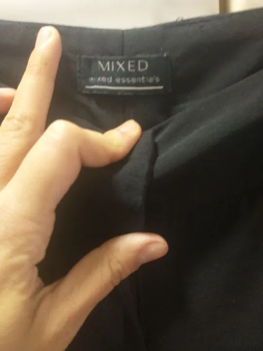 Calça preta reta da Mixed - Foto 2