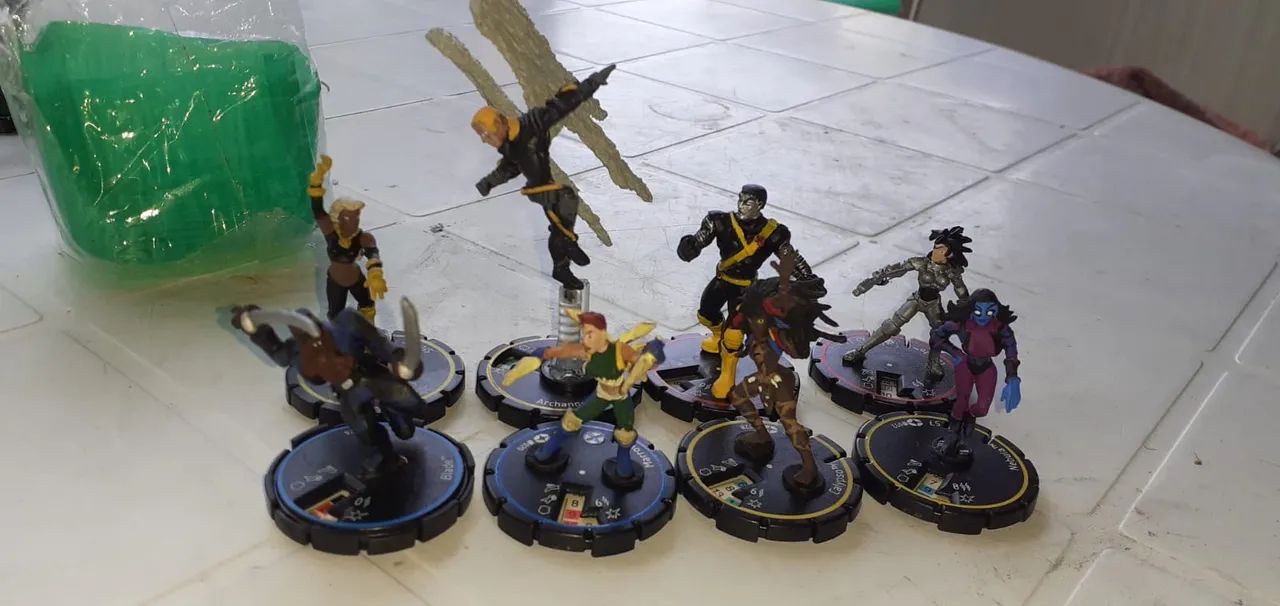 Lote completo + tabuleiro jogo Heroclix  - Foto 3