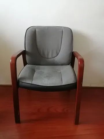 Linda cadeira tipo poltrona!!!!!!
