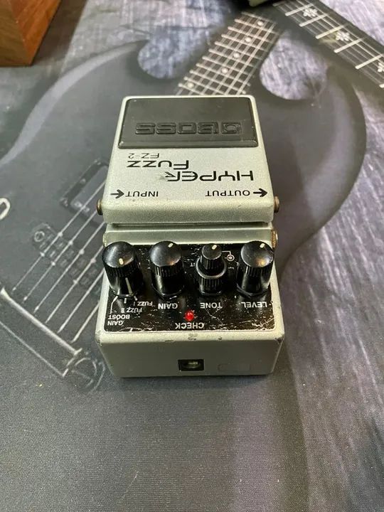 Pedal de guitarra BOSS Hyper Fuzz FZ2 - Instrumentos Pedal de guitarra BOSS Hyper Fuzz FZ2 - Instrumentos