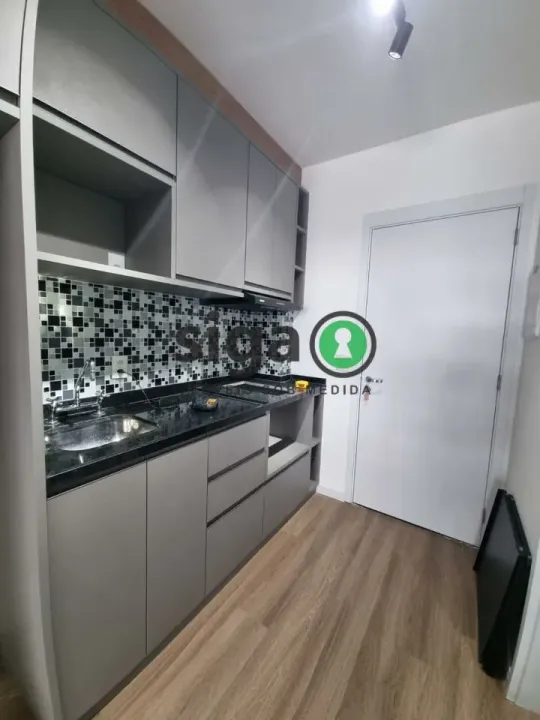 Studio para Locação MOBILIADO, em Pinheiros, com 1 quarto e 1 vaga.