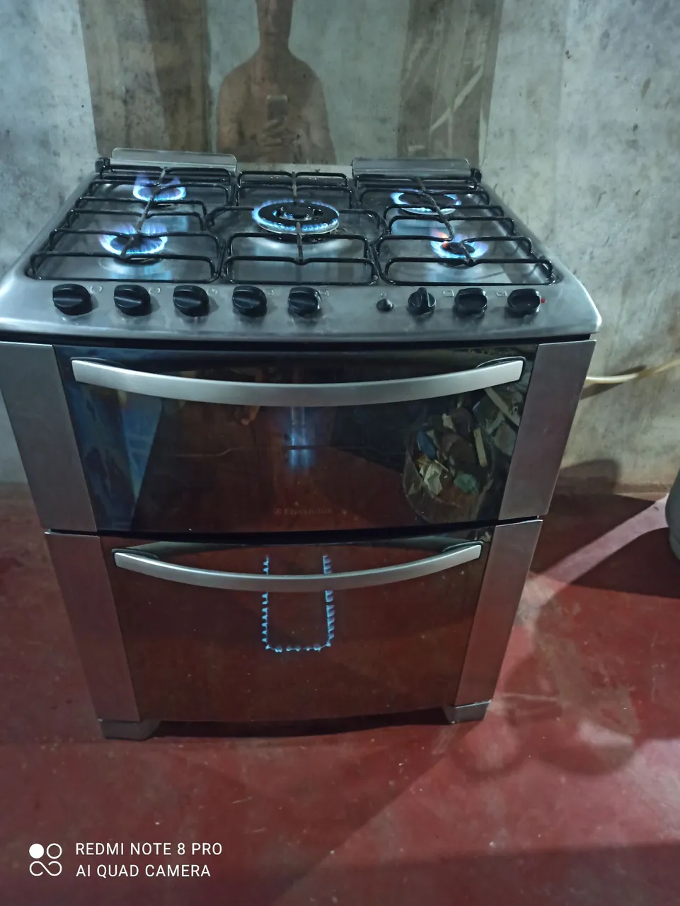 Vendo esse fogão de 5 bocas com 2 forno