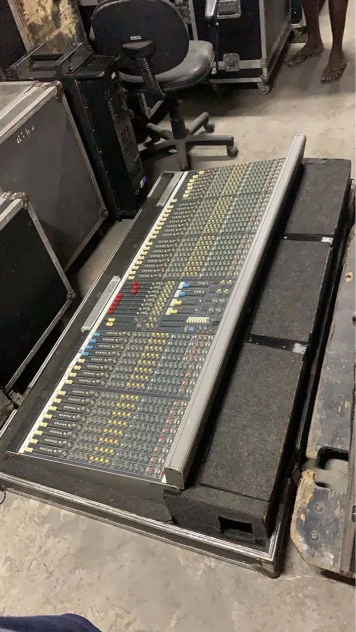 Mesa de som Allen & Heath 40 canais - Foto 4