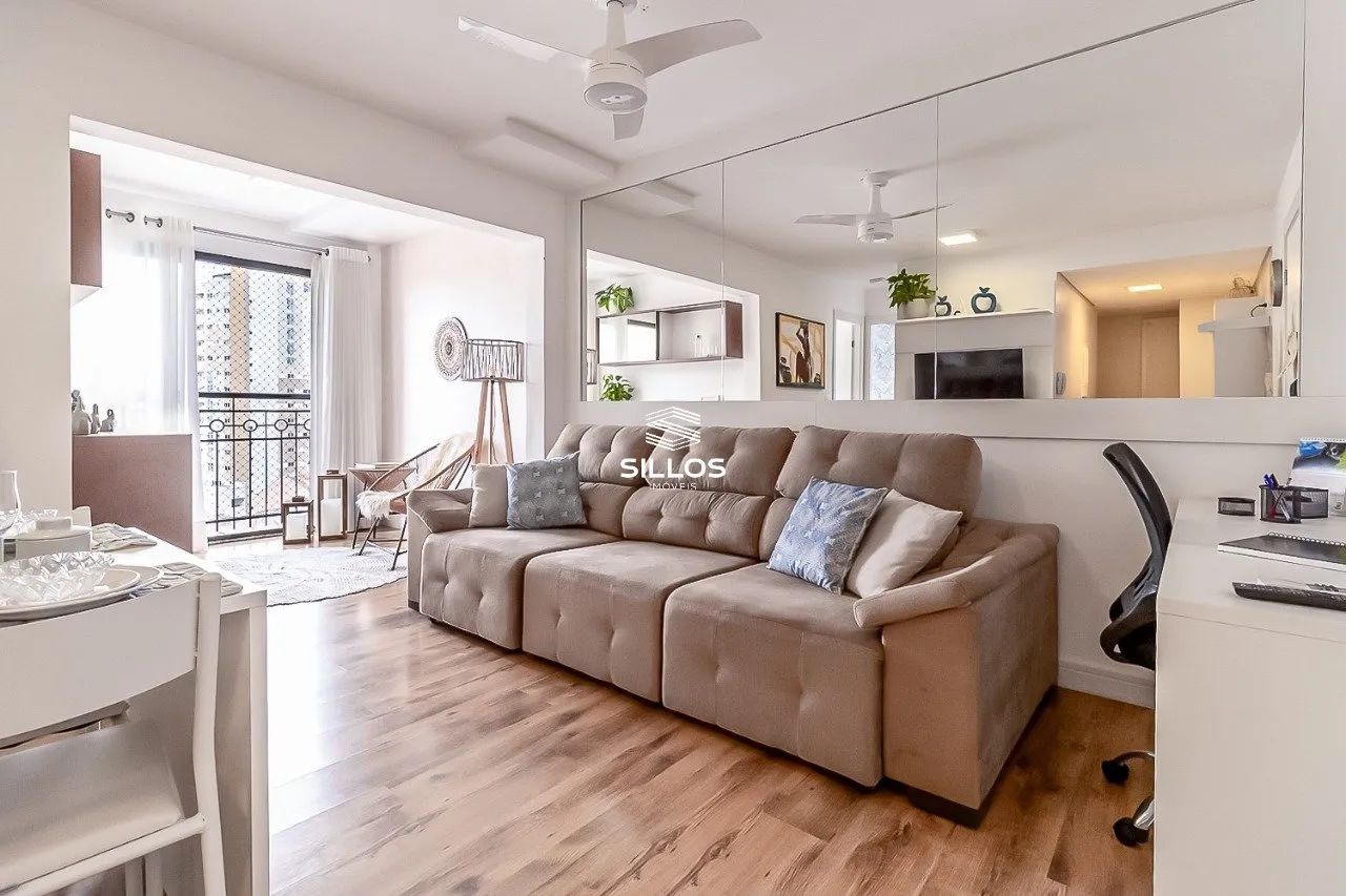 Apartamento com 2 quartos, mobiliado, à venda no Centro em Curitiba