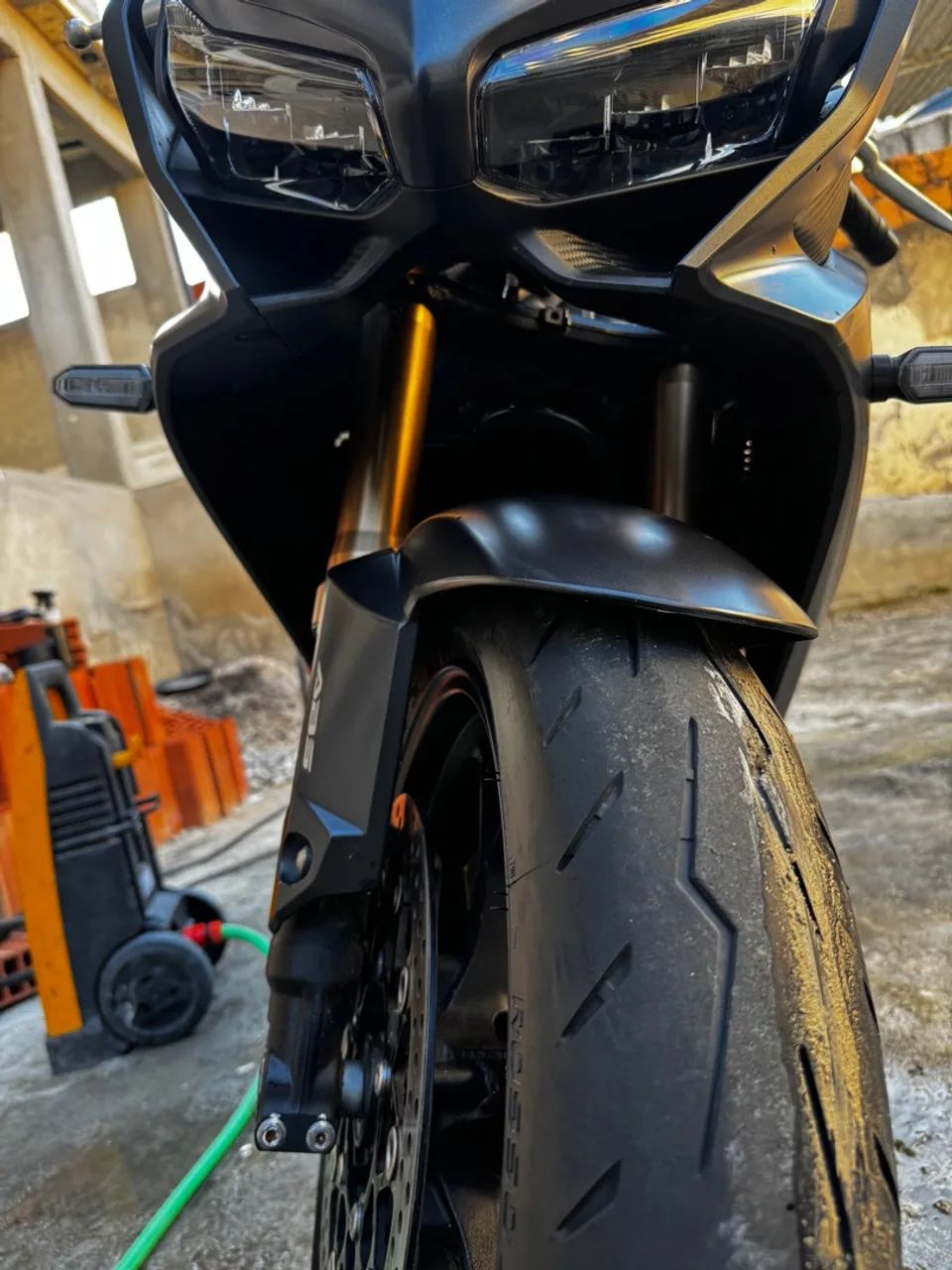 CBR650R Cinza 2023 - Foto 4