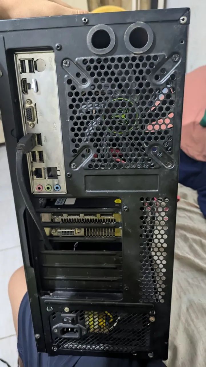 Computador mediano 64396506455427121