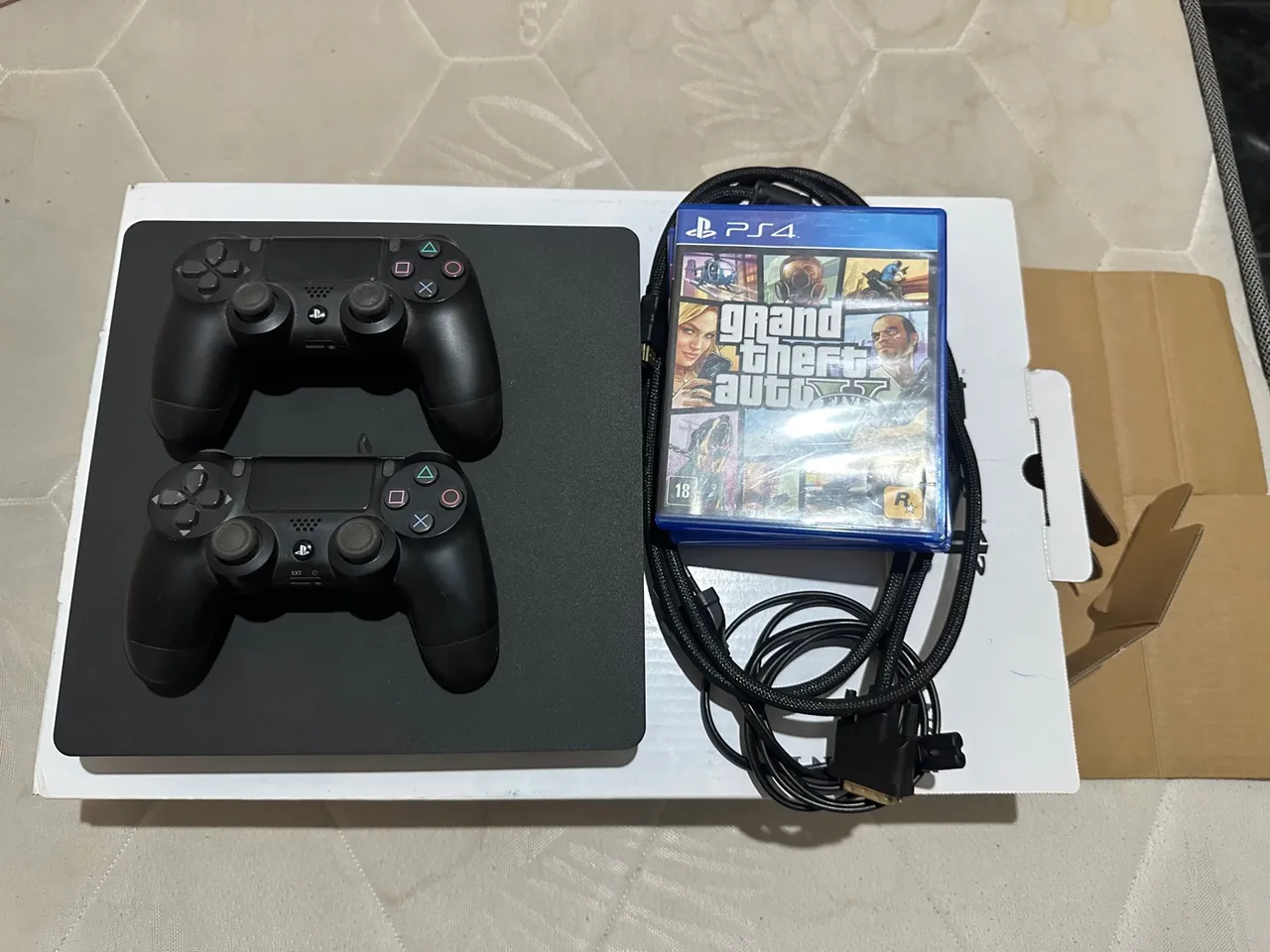 PlayStation 4 Slim 1TB