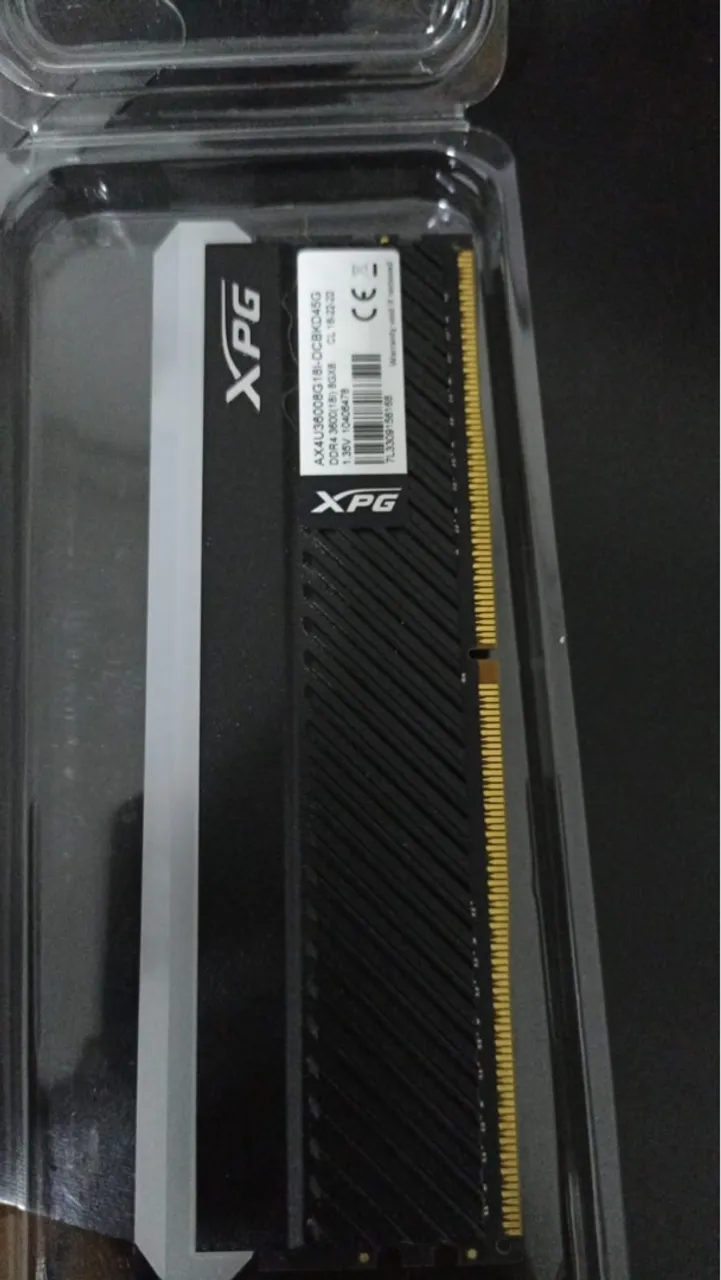 Memória RAM XPG 8GB DDR4 3600MHz
