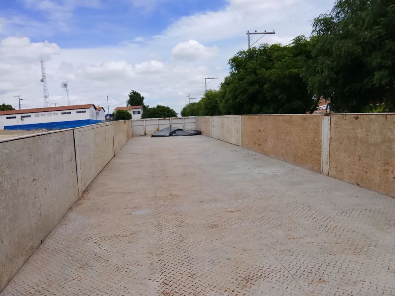 Carreta guerra 13.5 ano 2005 sem pneus  - Foto 6