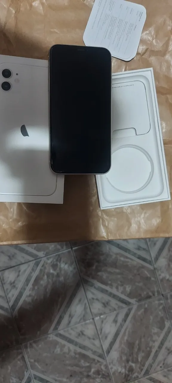 Iphone 11 - show