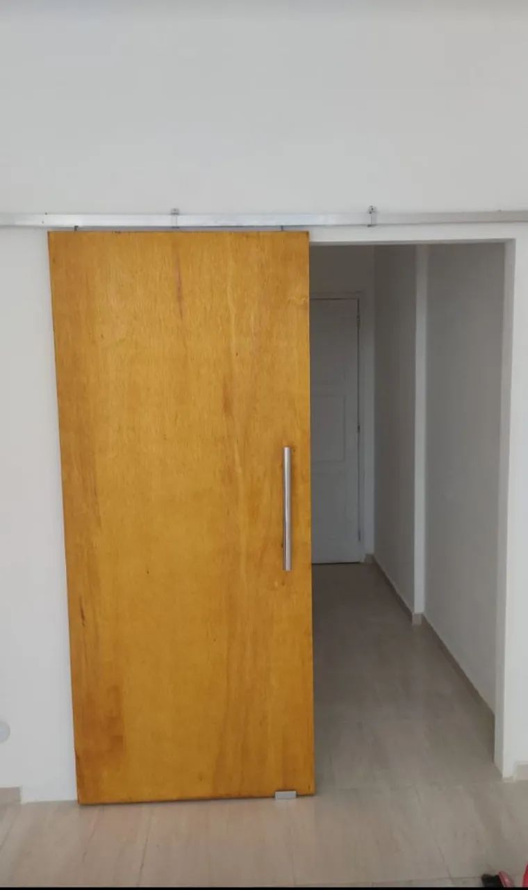 PORTA DE CORRER EM MADEIRA  